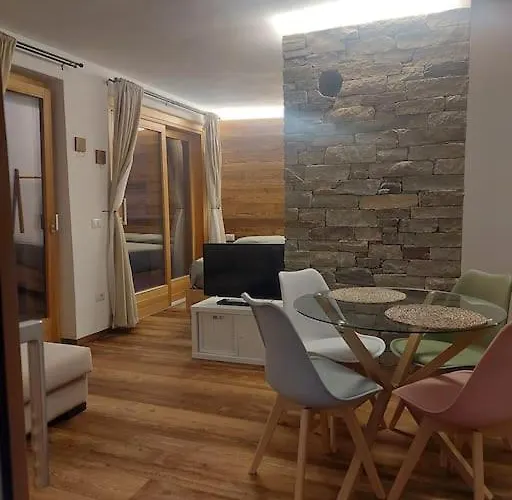 בית נופש Chaletmagnan Lanzada